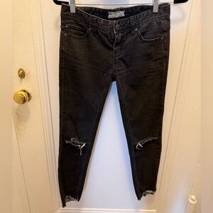 Free People Black Distressed Skinny Jeans Size 26